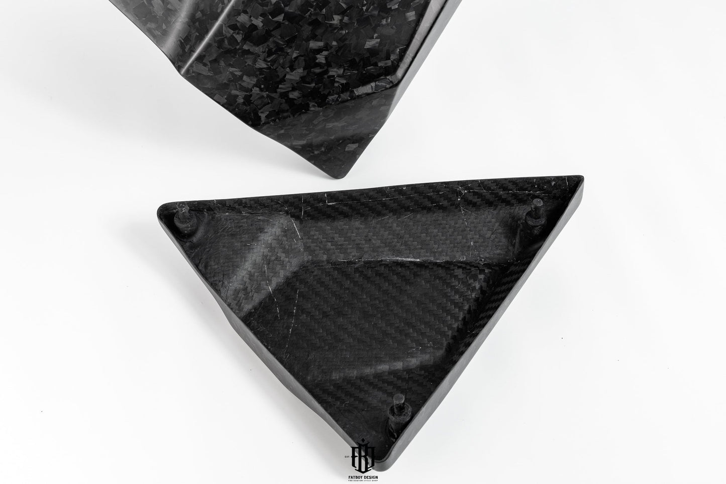 Harley Davidson Touring Carbon Fiber Triangle Side Covers in Forged Carbon