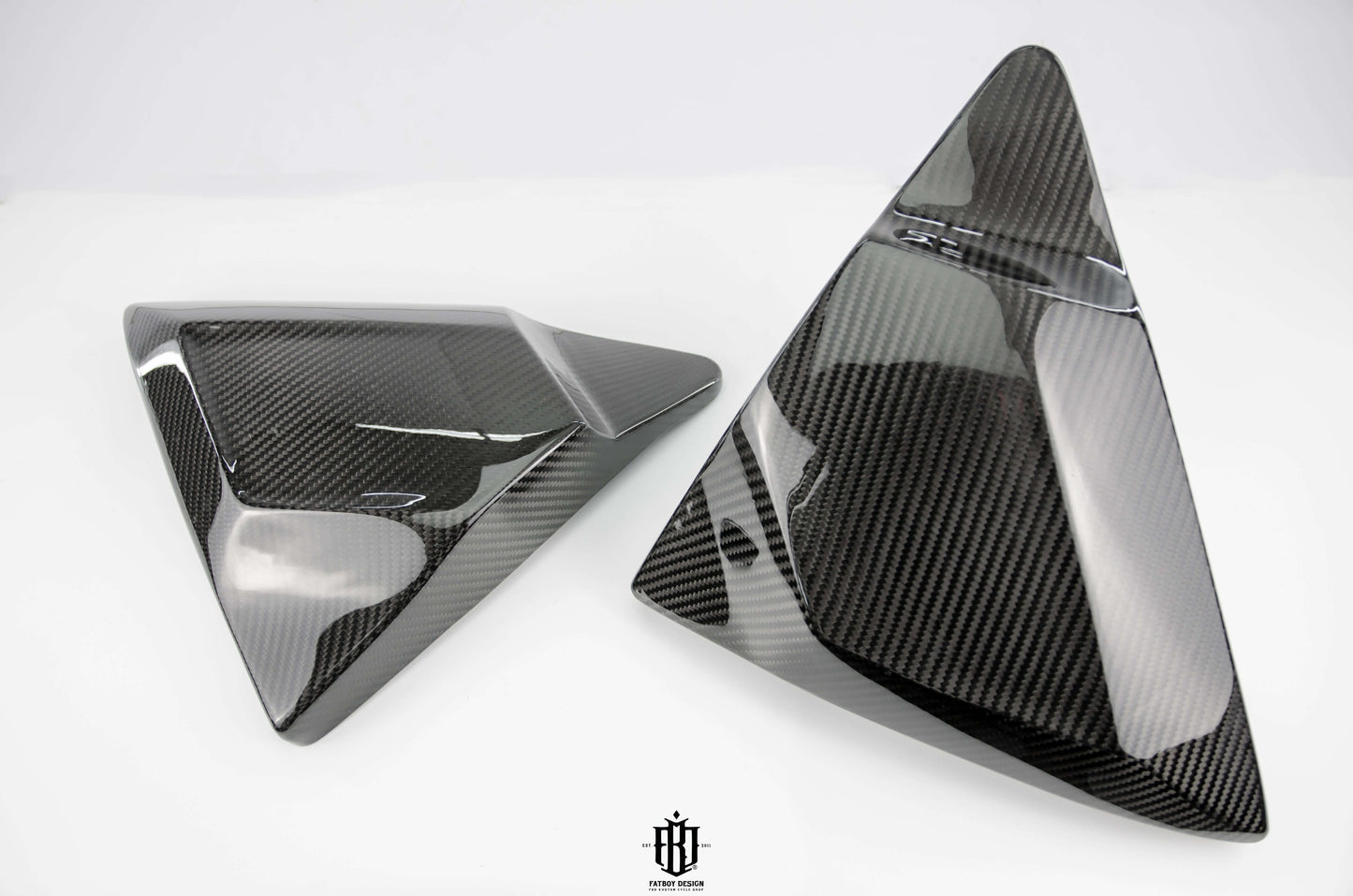 Harley Touring Carbon Fiber Side Cover Triangle Twill Carbon