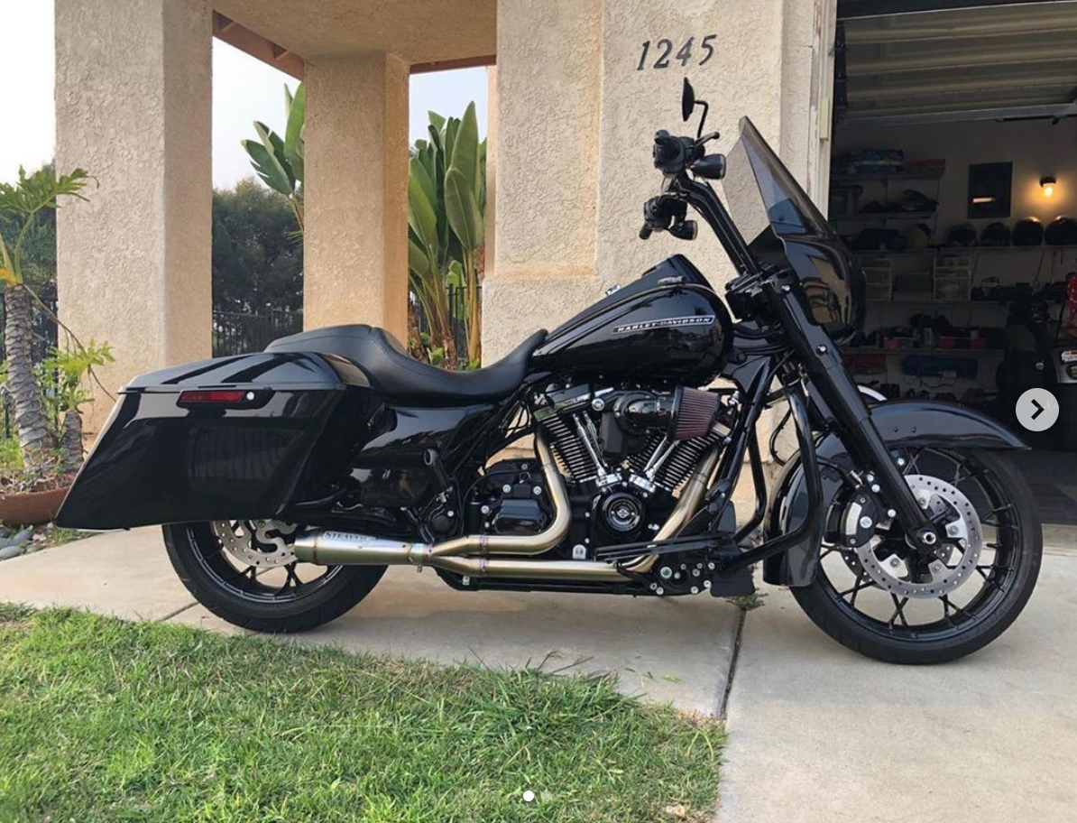 17-21 M8 Bagger Exhaust