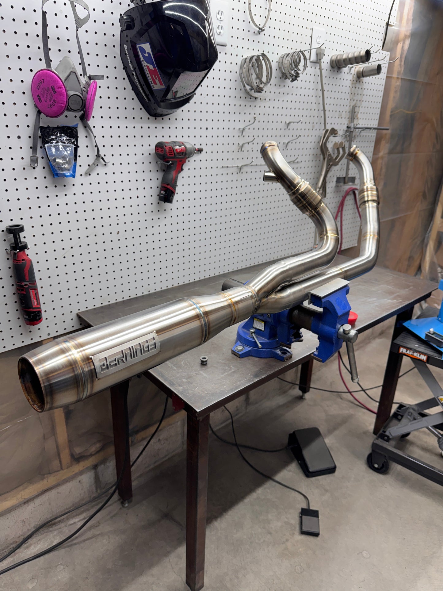 M8 softail 2-1 exhaust system Bernings Performance