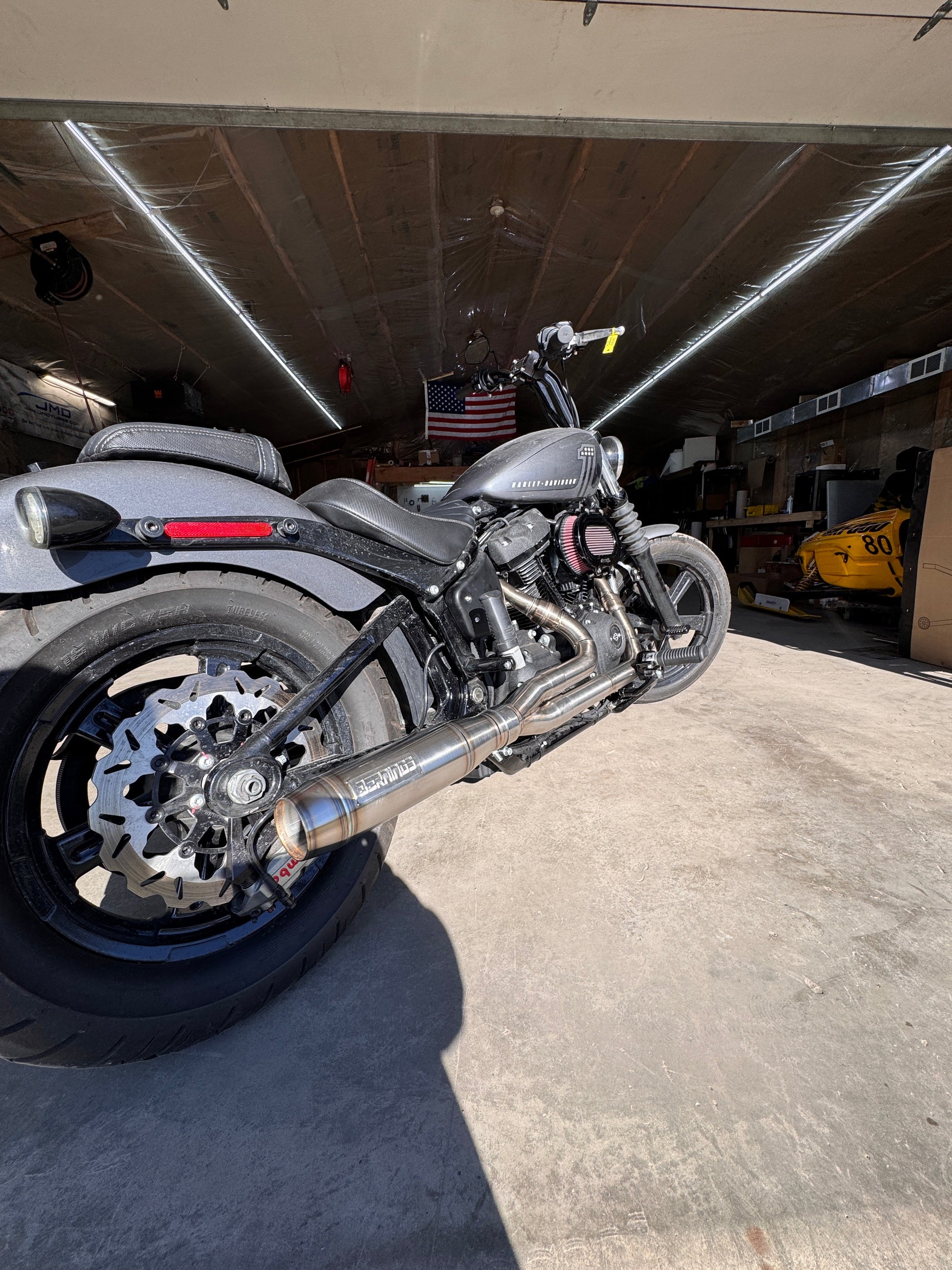 M8 softail 2-1 exhaust system Bernings Performance