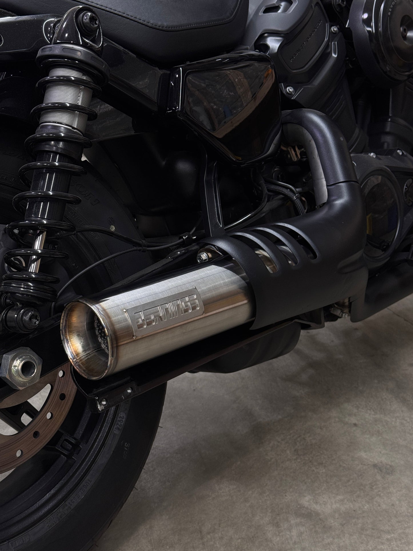Nightster 975 slip on Bernings Performance