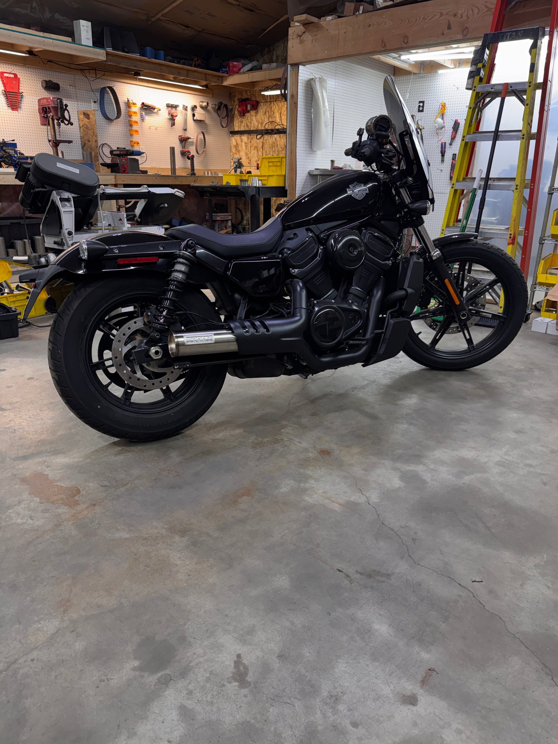 Nightster 975 slip on Bernings Performance