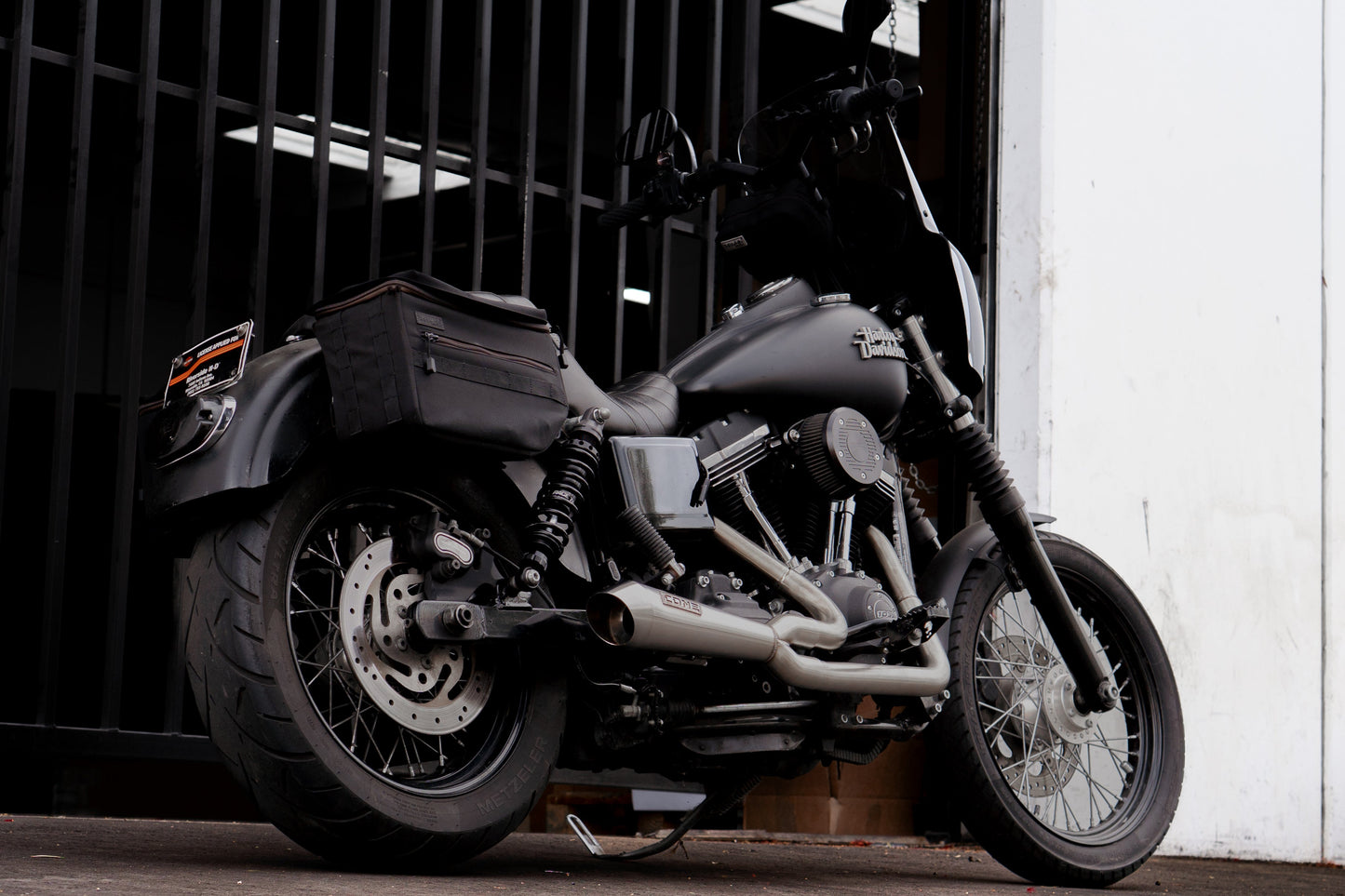 06-17 Harley-Davidson Twin Cam Dyna Sweeper