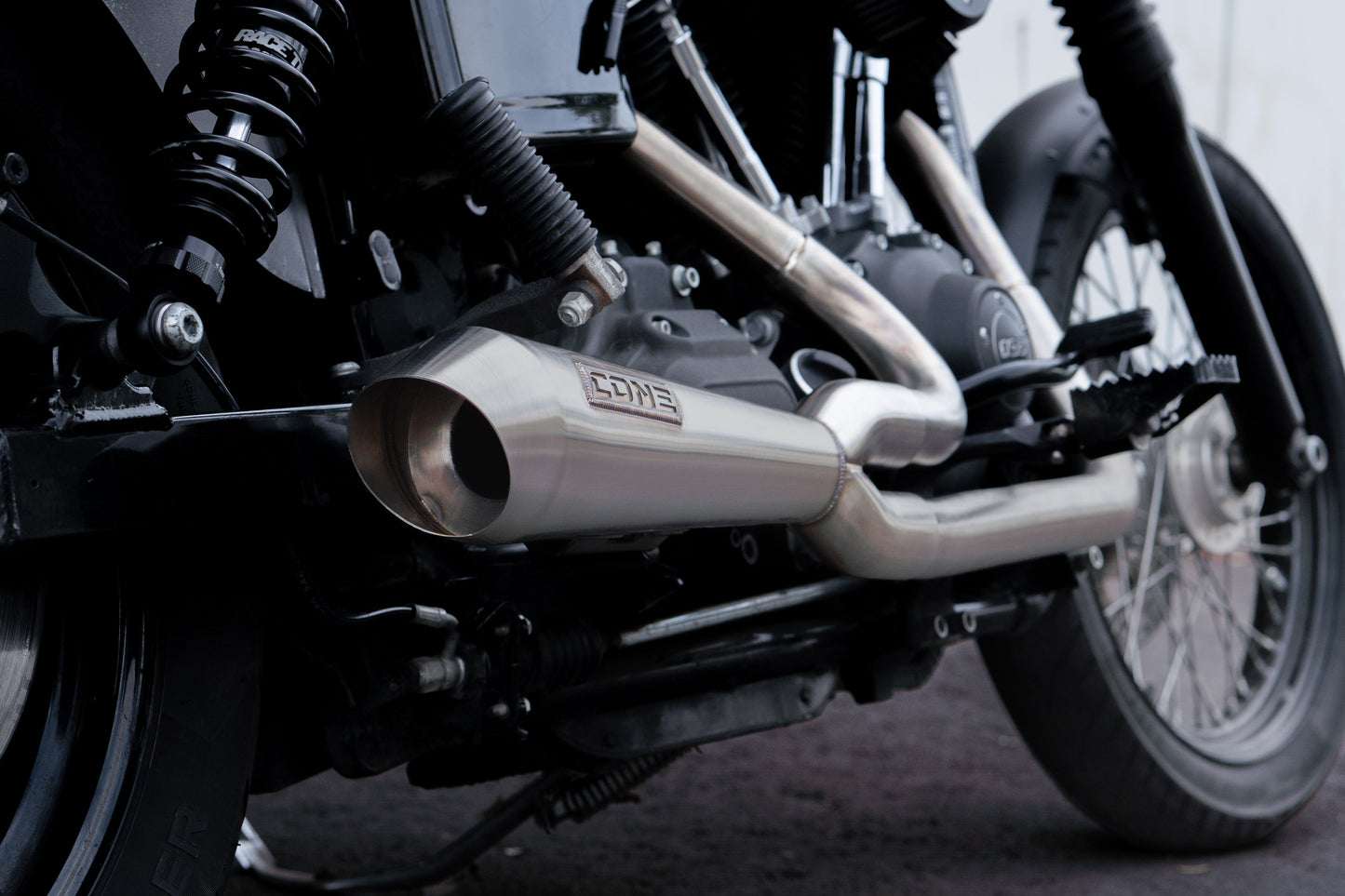 06-17 Harley-Davidson Twin Cam Dyna Sweeper