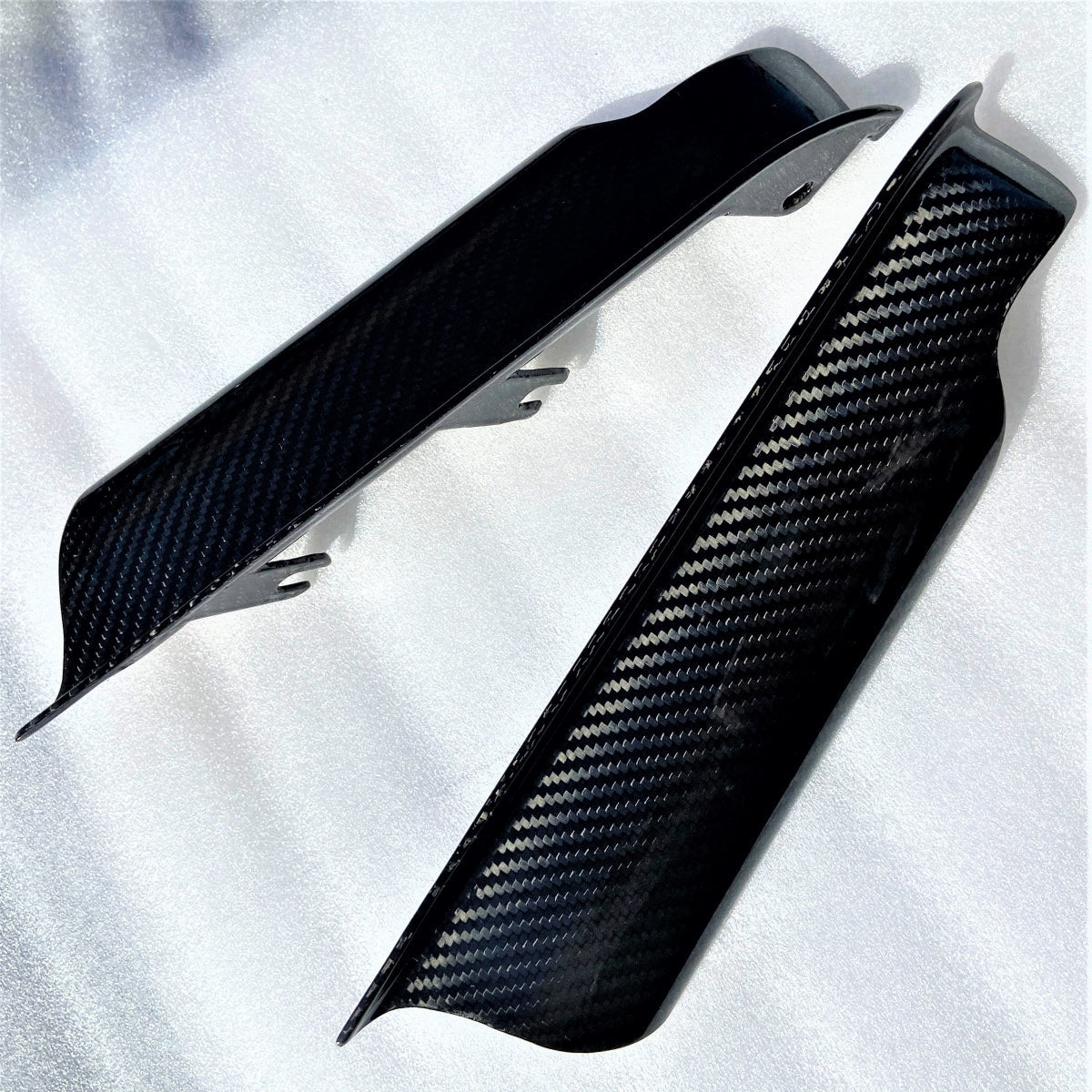 GeezerEngineering Products Carbon Fiber Side Filler Panel Rear Fender 2008 & earlier Harley Touring Models